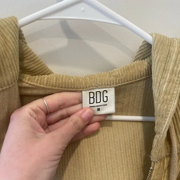 BDG Cropped courduroy bomber jacket - Picture 3 of 4